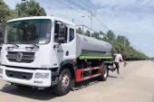 12立方洒水车-高配置车型优惠价格什么价